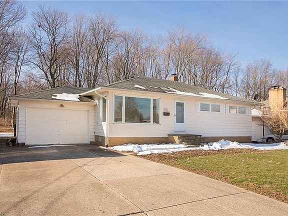 3rd image of 13495 Kathleen Dr