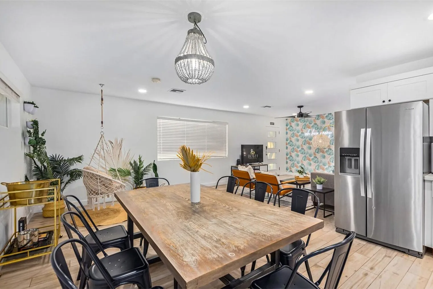 4 bed, 3.0 bath, 1593 sqft, $4,855 — Photo 3