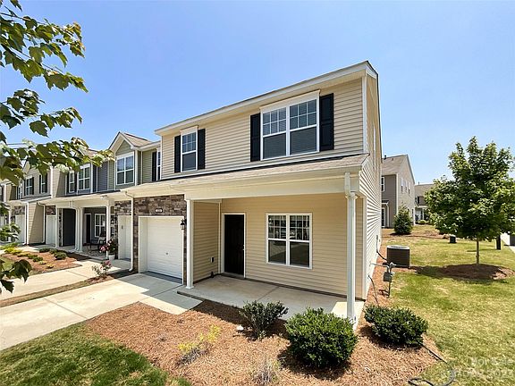 2nd image of 12225 Whiteside Dr