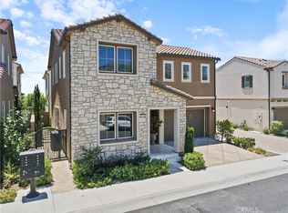 20808 W Bur Oak Cir, Northridge, CA 91326