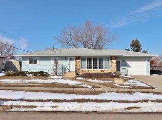 1836 9th St SW, Minot, ND 58701