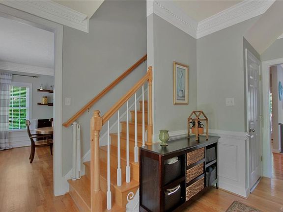 3rd image of 1625 Olmstead Dr