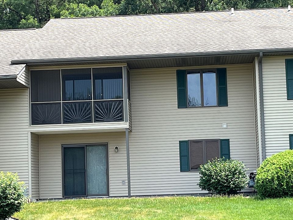 2nd image of 703 Deerview Ln