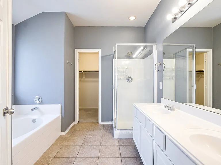 14536 Crystal Lake Dr — Photo 15