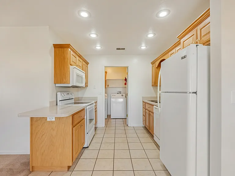 3410 Lehi Cir — Photo 4