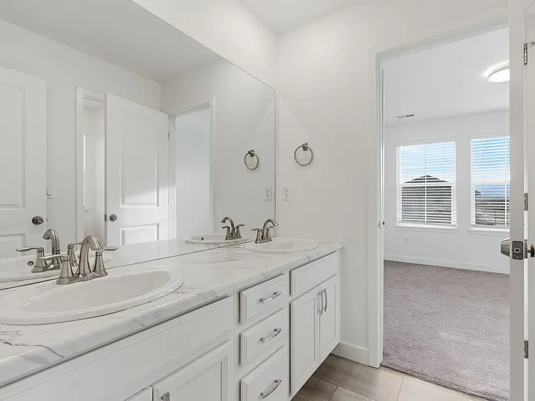14480 Hudson St — Photo 3