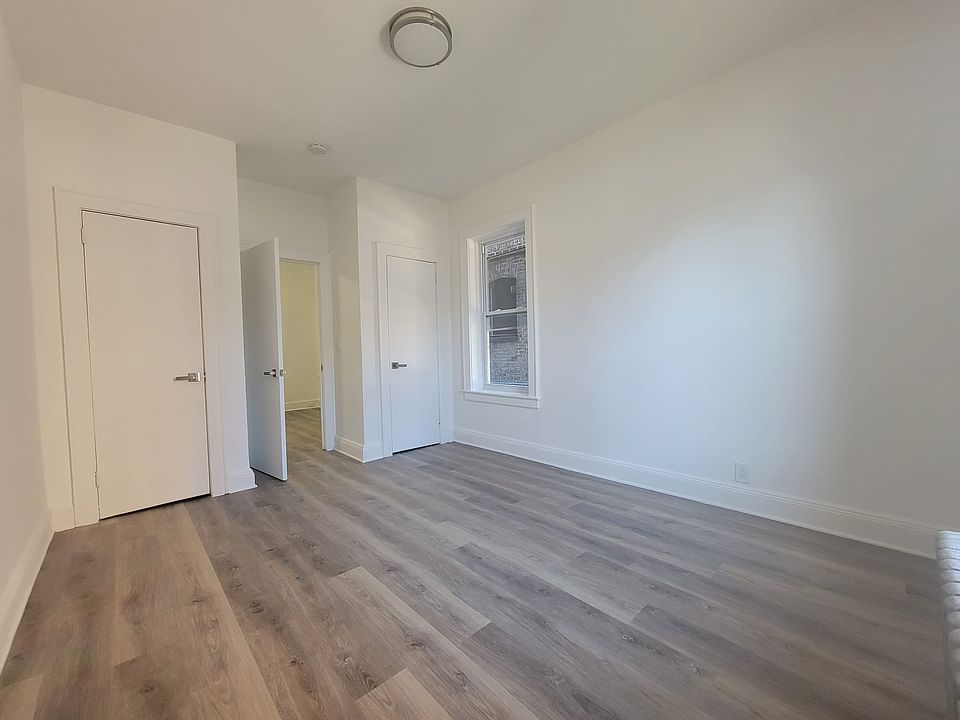 2nd image of 38 Kelly Pkwy #14E
