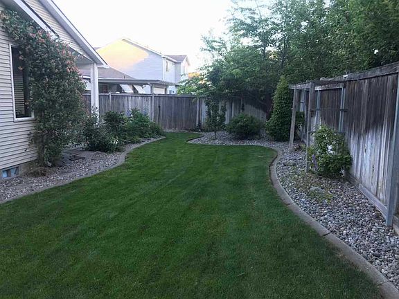 3rd image of 4102 S Stonington Ln