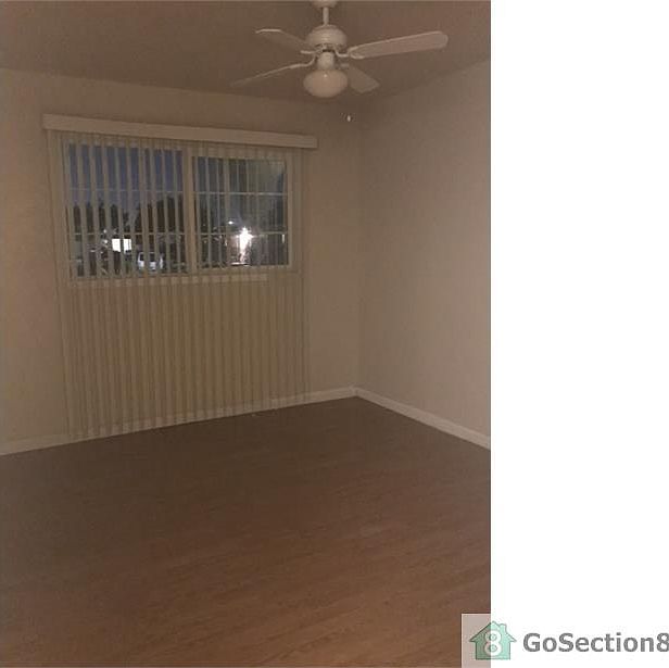2nd image of 617 W Harding Ave