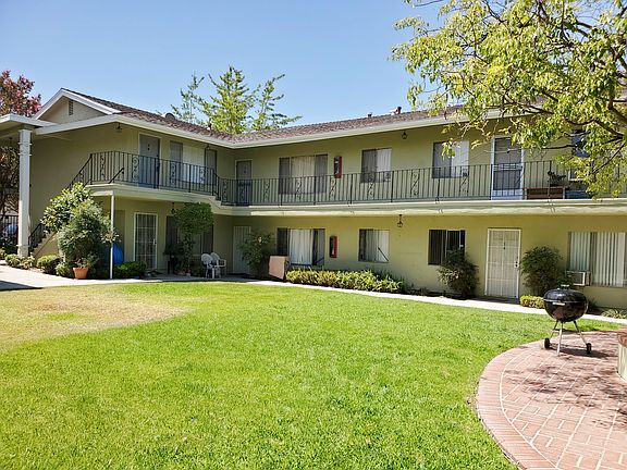 2nd image of 15815 Landmark Dr APT 4
