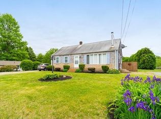 680 Russells Mills Rd, Dartmouth, MA 02748