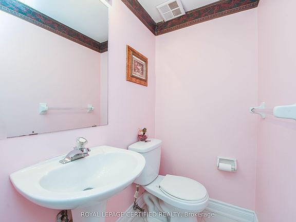 5th image of 6037 Clover Ridge Cres