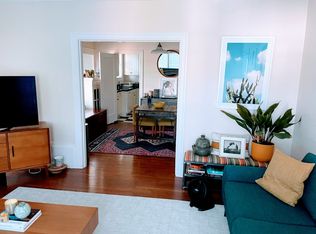 1010 Walker Ave #1, Oakland, CA 94610