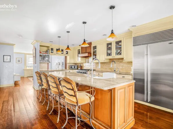 33 West 95th Street image 5 of 23