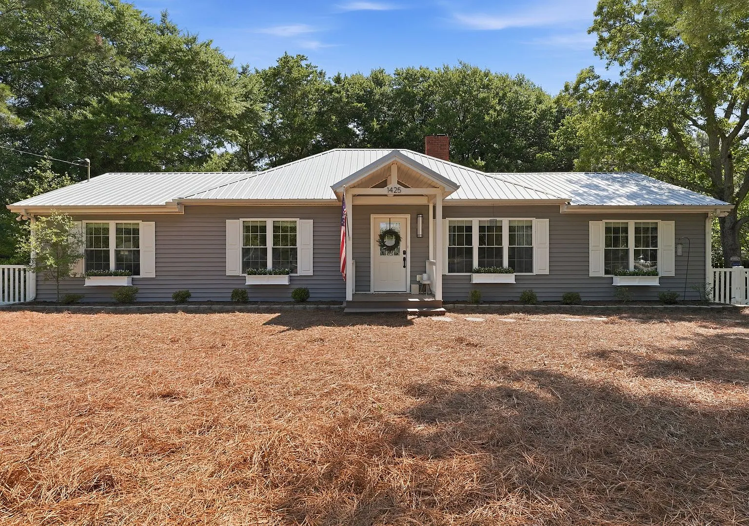 Spacious Ranch on Over an Acre Near Downtown Southern Pines — Photo 1