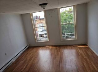 221 S Oak St #5, Mount Carmel, PA 17851
