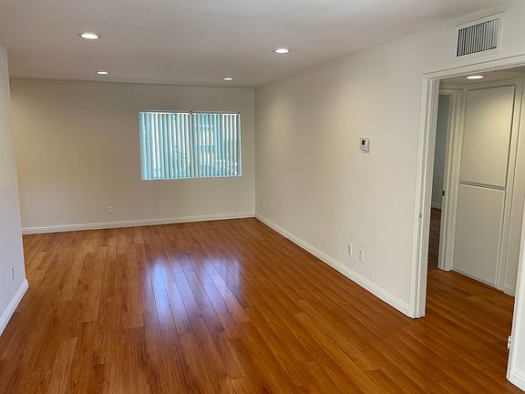 2nd image of 1043 Winchester Ave #Ca8e67951