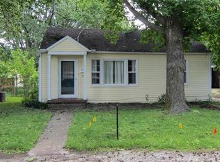 914 N Burtschi St, Vandalia, IL 62471