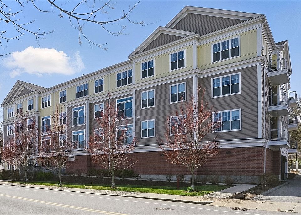 1st image of 130 Tremont St #407