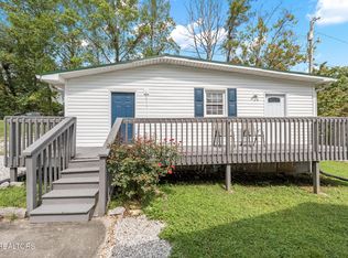 195 Waddell Ln, Caryville, TN 37714