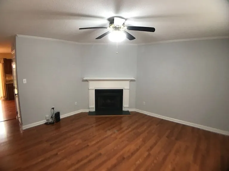 6749 Chauncey Dr — Photo 3