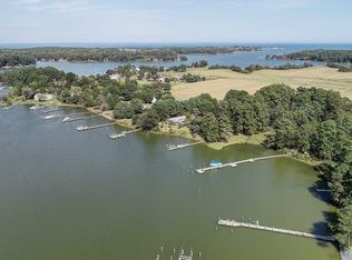 246 Porpoise Point Ln, Lottsburg, VA 22511