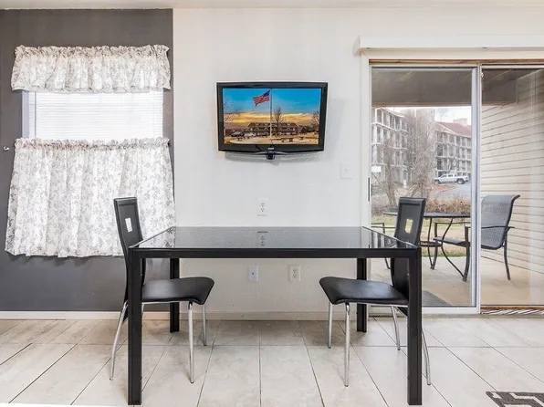1 Memory Ln APT 2, Branson, MO 65616
