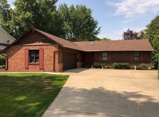 1040 Louisiana Ave, Perrysburg, OH