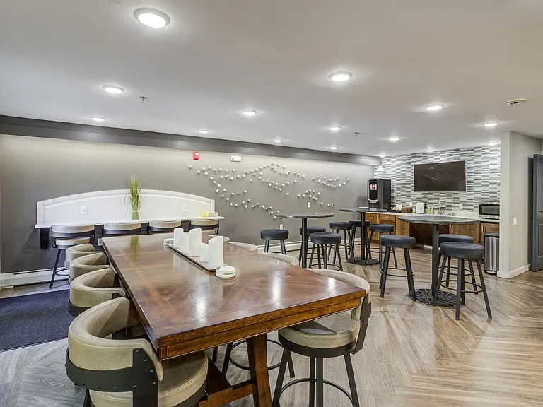 Birchwood Apartments — Photo 11
