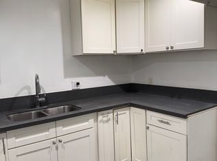 1757 W Century Blvd #1757B, Los Angeles, CA 90047