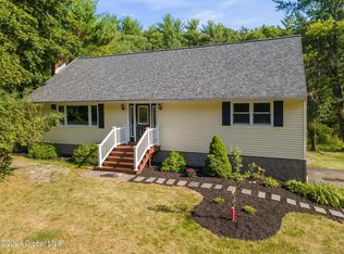 1089 Gordon Rd, Schenectady, NY 12306