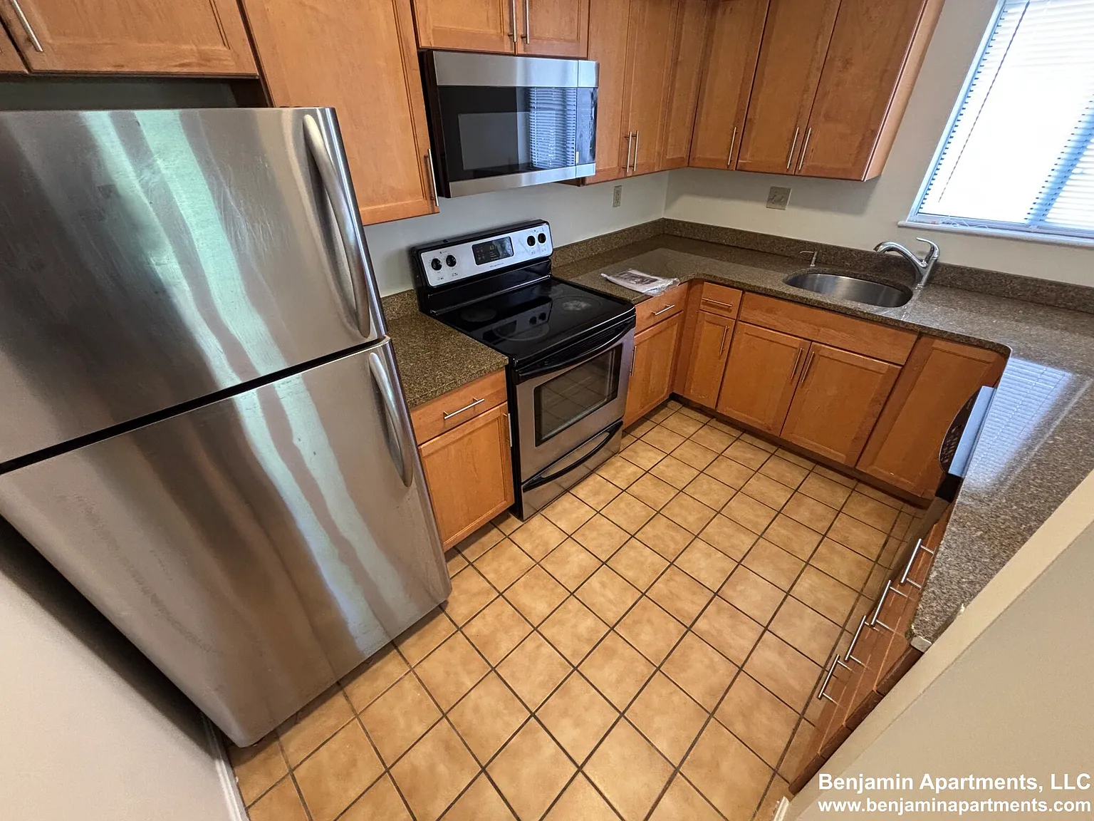 2 bed, $4,000 — Photo 1