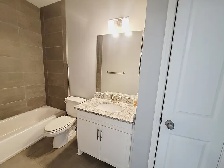 2385 Sweet Valley Hts — Photo 42