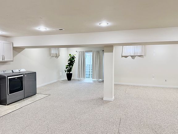 4th image of 7 Aster Ln #Basement