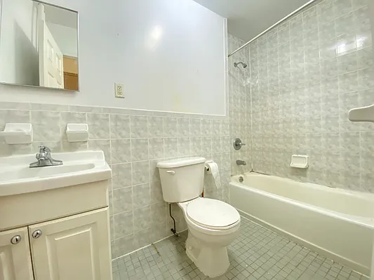 Rented by Compass | media 10