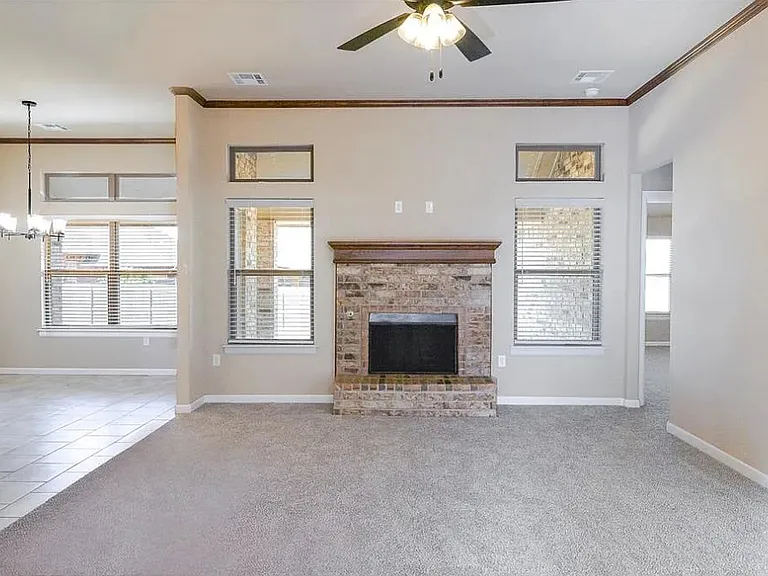 1923 W Flintlock Way — Photo 12