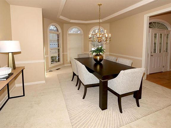 5th image of 15913 Picardy Crest Ct