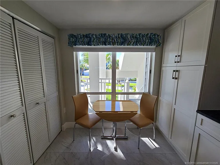 185 NE Edgewater Dr #5105 — Photo 6