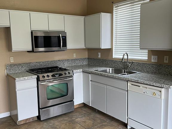 5th image of 2124 Wexford Ln