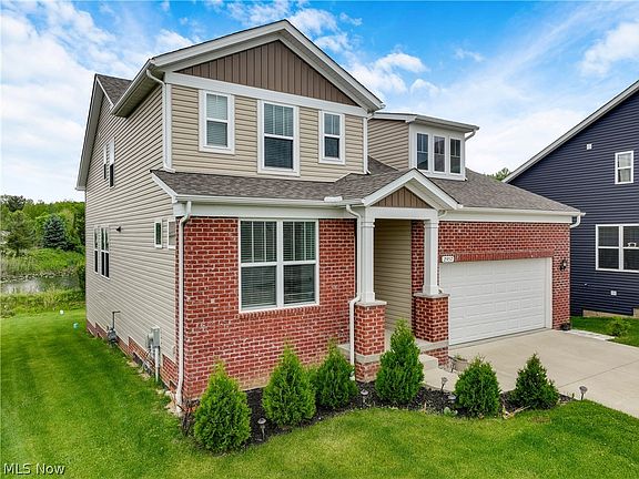 3rd image of 2957 Darlene Ct
