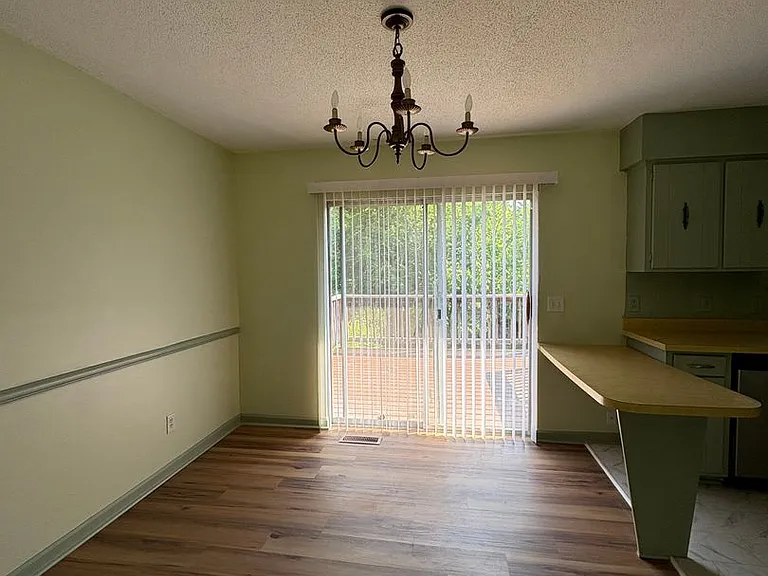 825 S Valleywood Cir — Photo 4