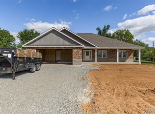 1133 Bell Mountain Dr, Farmington, MO 63640