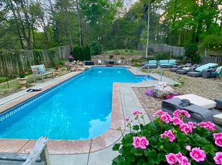 119 W Orange St, Hillsborough, NC 27278