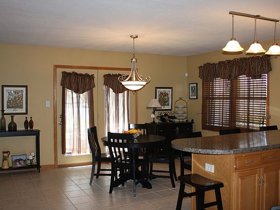 5th image of 1464 W Cap Cir