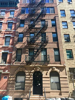 Rented by Green Home NY Realty LLC | media 9