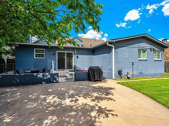 5th image of 1108 NW Laird Ave