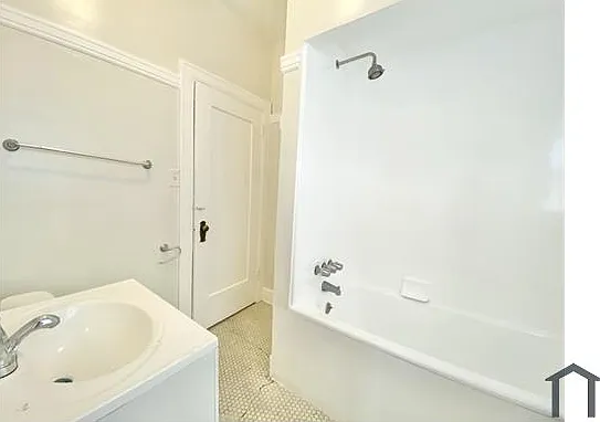 236 S New Hampshire Ave #242 — Photo 11