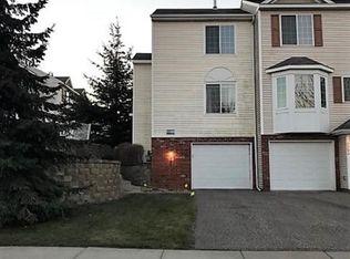 7794 Arboretum Vilg Cir, Chanhassen, MN 55317