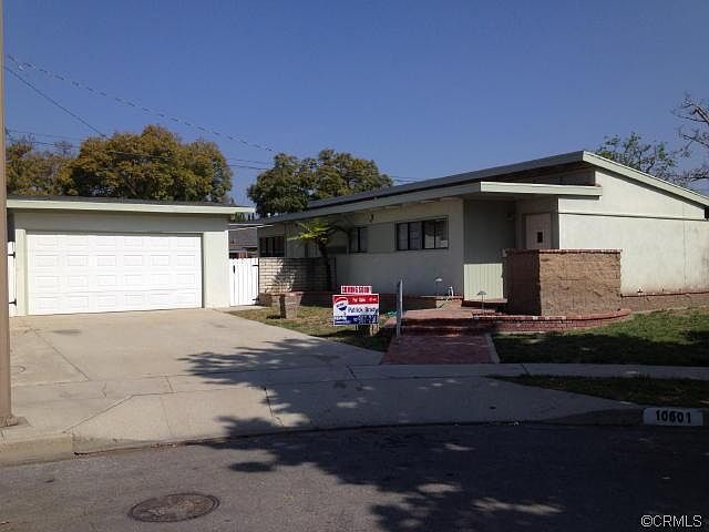 1st image of 10601 La Alba Dr