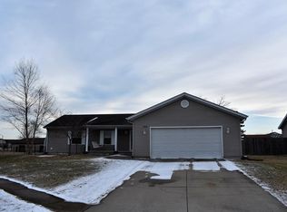 1615 Pinion Ct, Columbus, IN 47201